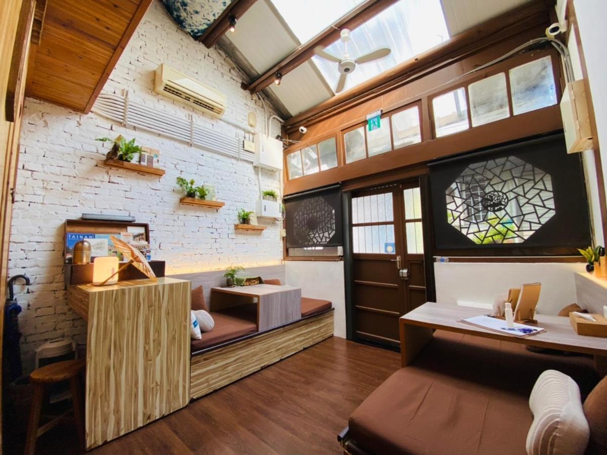 捉鳳凰 台南百年老宅包棟導覽民宿系列catchphoenix Centennial Guesthouse Tainan Exterior foto