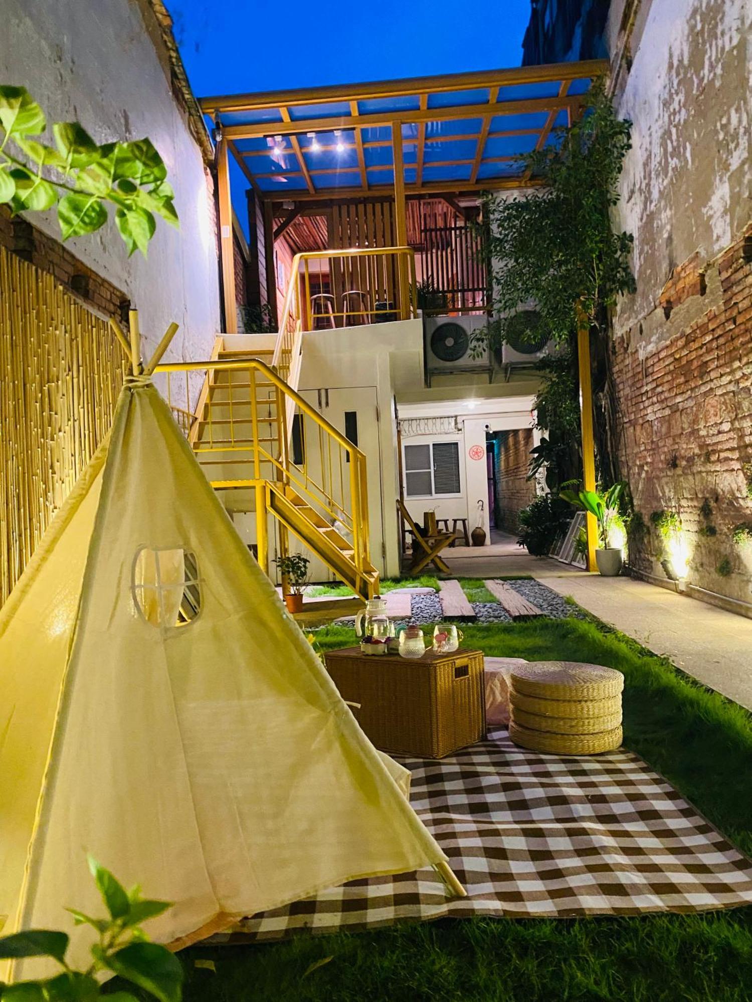 捉鳳凰 台南百年老宅包棟導覽民宿系列catchphoenix Centennial Guesthouse Tainan Exterior foto