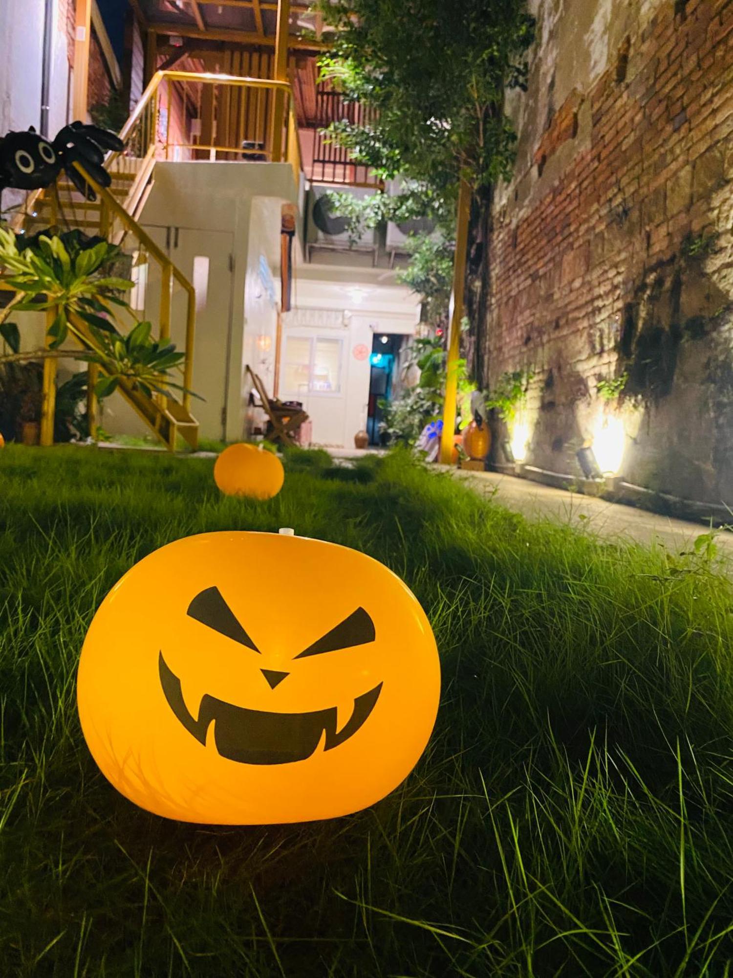 捉鳳凰 台南百年老宅包棟導覽民宿系列catchphoenix Centennial Guesthouse Tainan Exterior foto