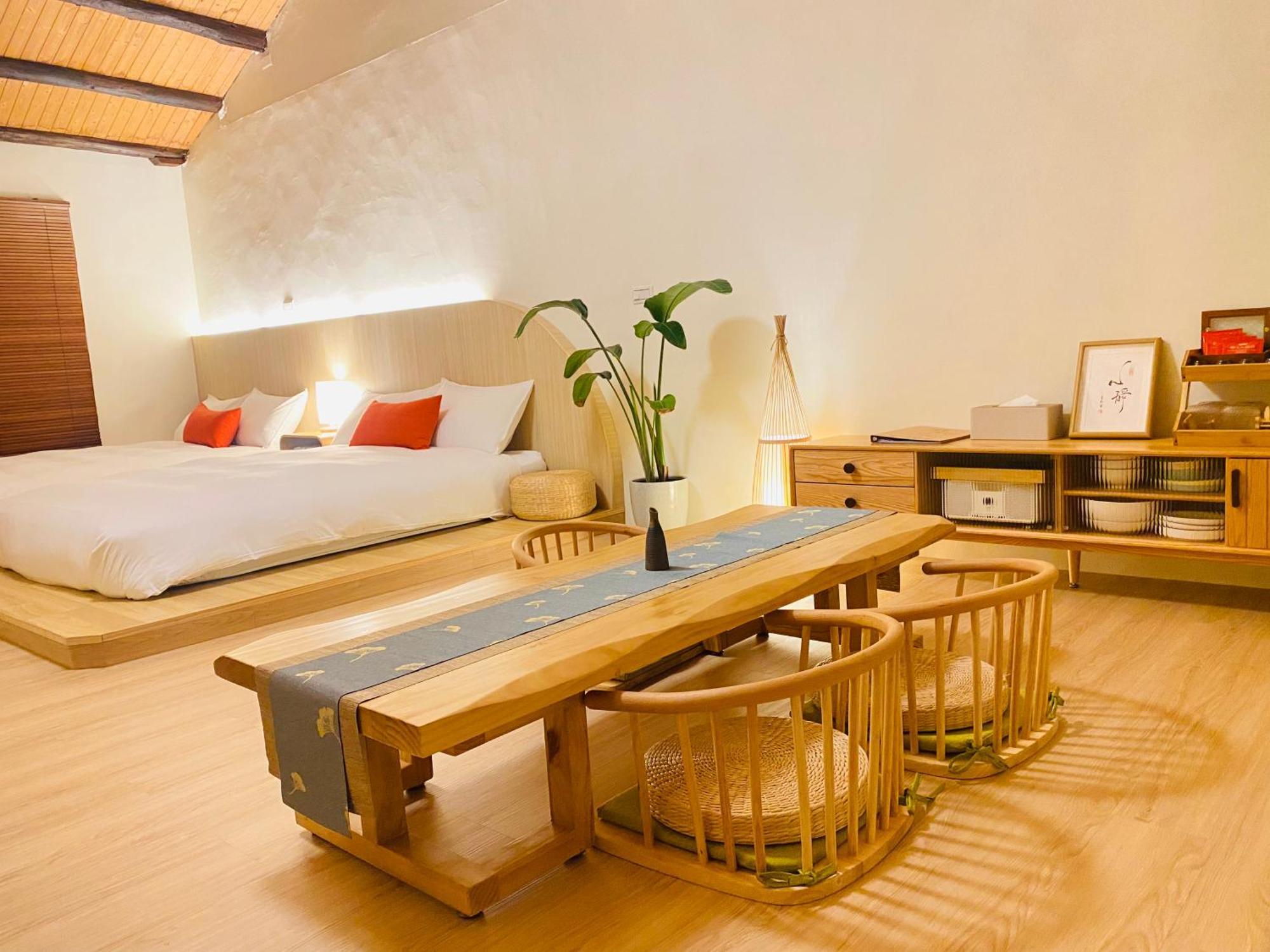 捉鳳凰 台南百年老宅包棟導覽民宿系列catchphoenix Centennial Guesthouse Tainan Exterior foto